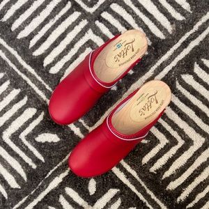 Red Lotta from Stockholm clogs